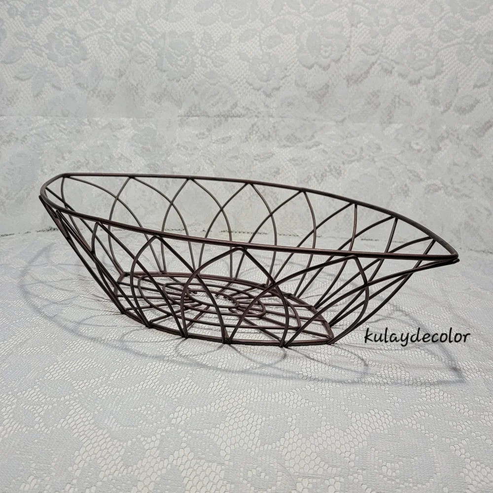 Vintage Large Metal Wire Fruit Basket 17.25